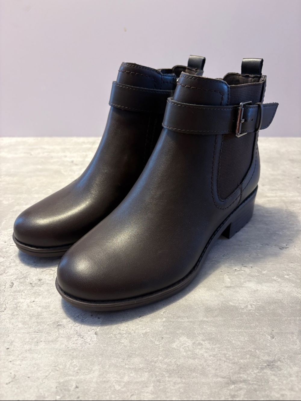 Easy Spirit dark brown Ankle Boots with Buckle Strap NWT size 5 Serae